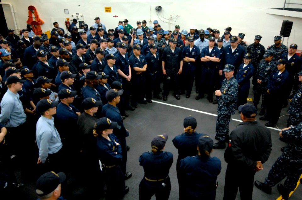 US Navy 090414-N-9818V-265 Master Chief Petty Officer of the Navy (MCPON) Rick West during an all hands call with the Sailors aboard the amphibious dock landing ship USS Gunston Hall (LSD 44)