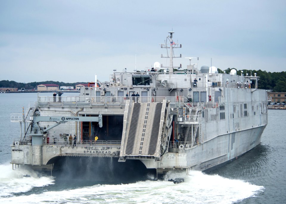 USNS Spearhead 140116-N-XQ474-068