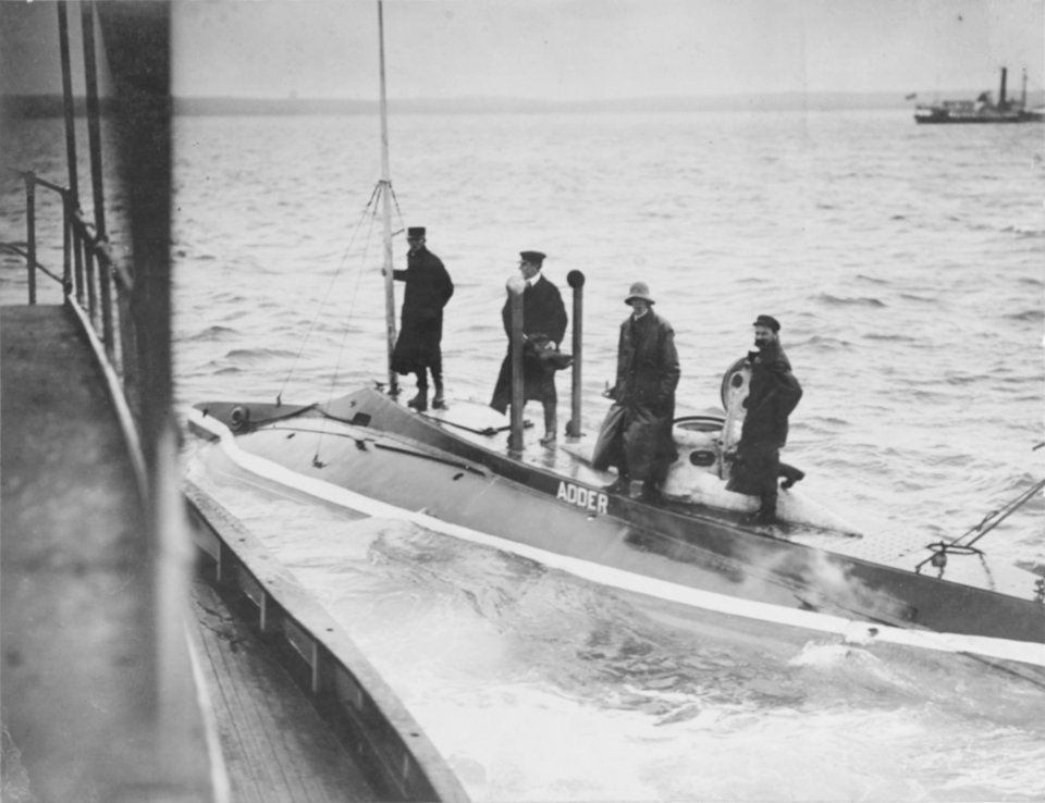 USS Adder - NH 57723