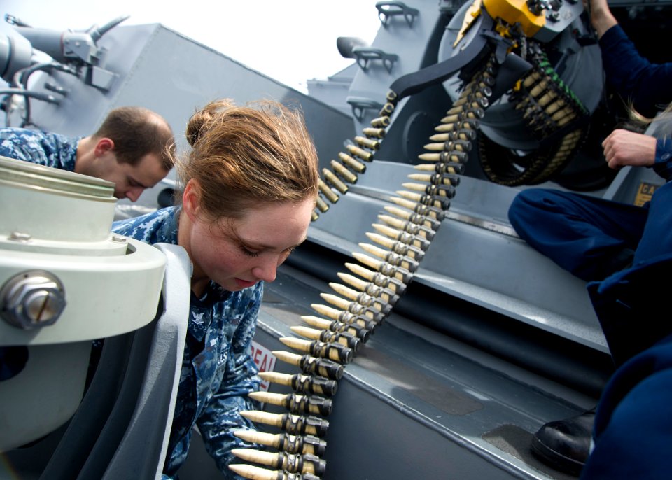 USS America operations 140910-N-FR671-110