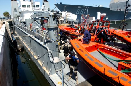 US Navy 090422-N-1580K-005 Sailors assigned to the visit, board, search and seizure team of the guided-missile frigate USS Doyle (FFG 39) demonstrate U.S. Navy procedures to partner nation navies during UNITAS Gold