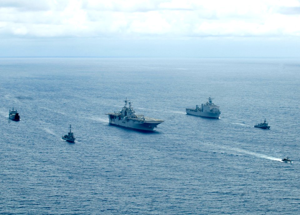 US Navy 090421-N-9950J-022 U.S. Navy and Armed Forces of the Philippines Navy ships are underway during exercise Balikatan 2009