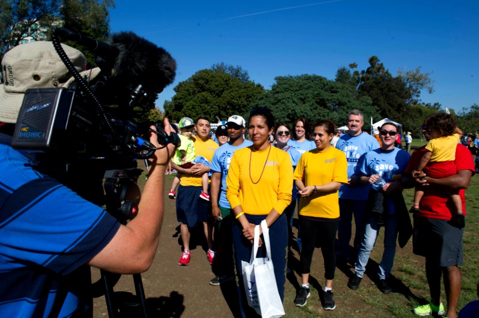 USS America Sailors participate in Save A Life community walk 141109-N-MZ309-051