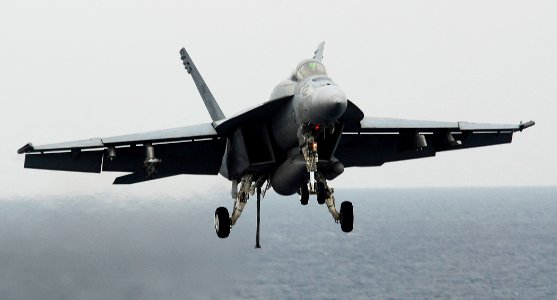 US Navy 090421-N-6538W-120 An F-A-18E Super Hornet from the