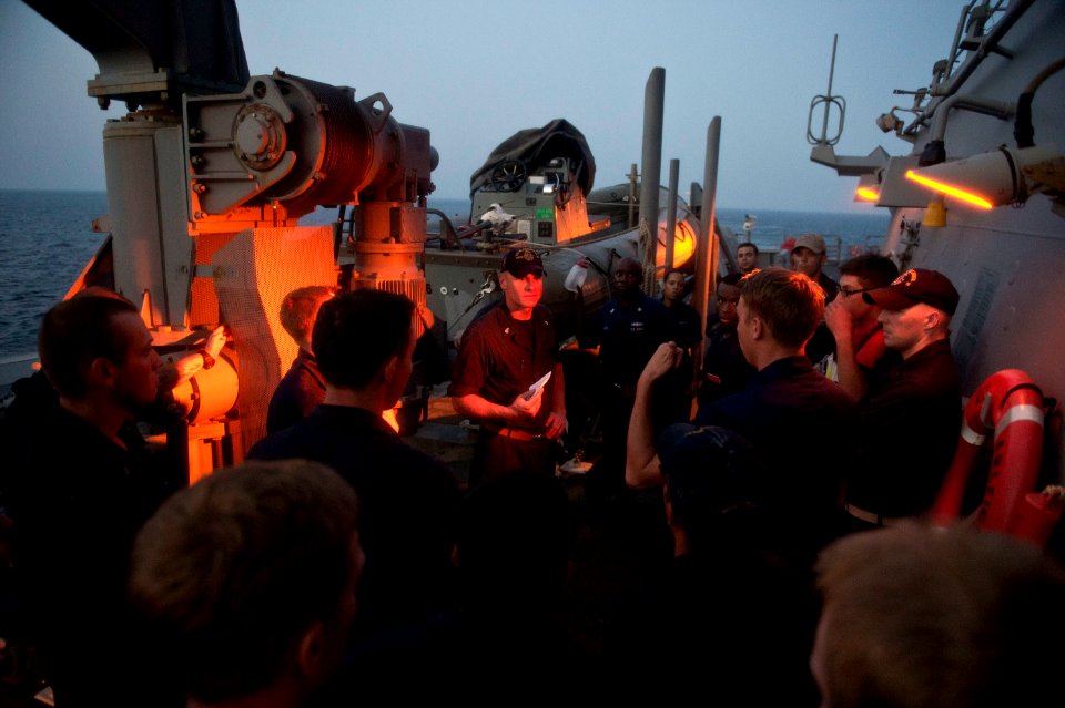 USS Arleigh Burke (DDG 51) 140607-N-WD757-569 (14308363709)