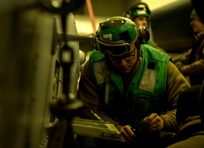 USS Bataan 140211-N-MW280-016