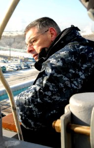USS Blue Ridge arrives in Tomakomai 120203-N-XG305-404