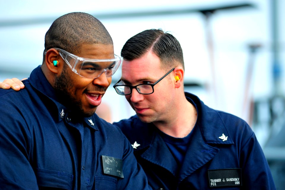 USS Blue Ridge operations 150327-N-NM917-111