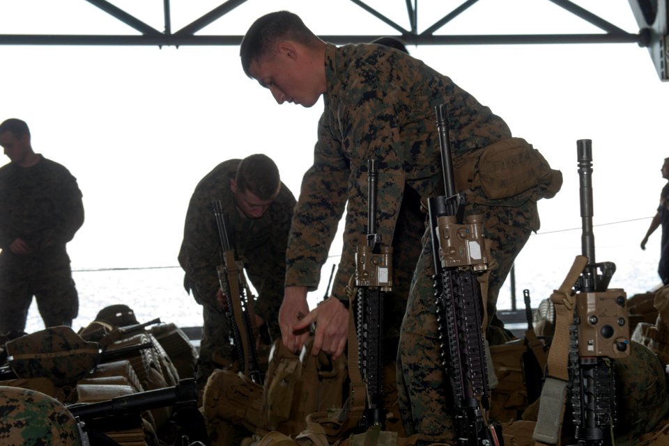 USS Bonhomme Richard operations 150328-N-RU971-138