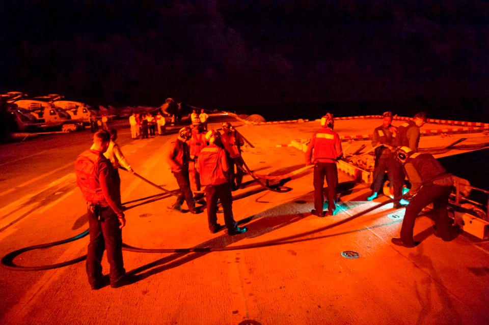 USS BOXER (LHD 4) 131012-N-JP249-026 (10287758656)