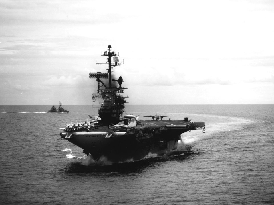USS Bon Homme Richard (CVA-31) and USS Noa (DD-841) underway in the Pacific Ocean c1969