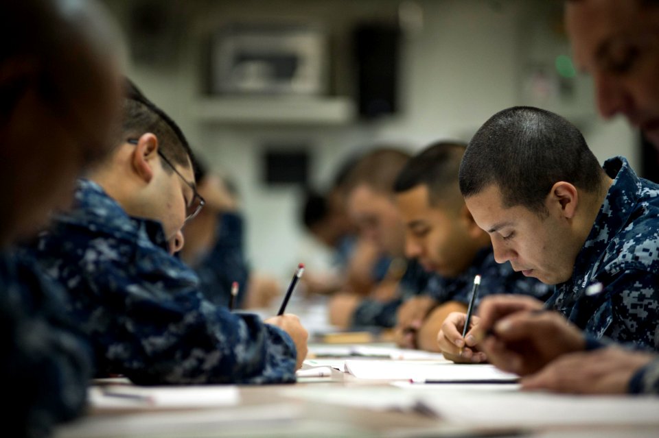 USS BOXER (LHD 4) 140114-N-JP249-005 (12081052656)