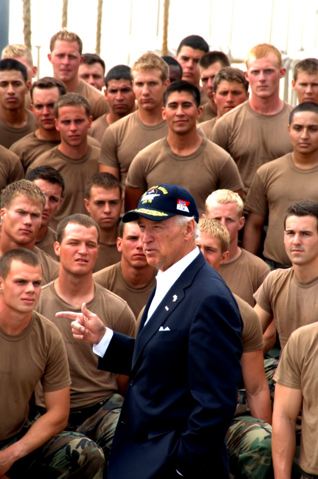 US Navy 090514-N-2959L-483 Vice President Joe Biden talks with Basic Underwater Demolition-SEAL (BUD-S) candidates on the beach at Naval Special Warfare Center