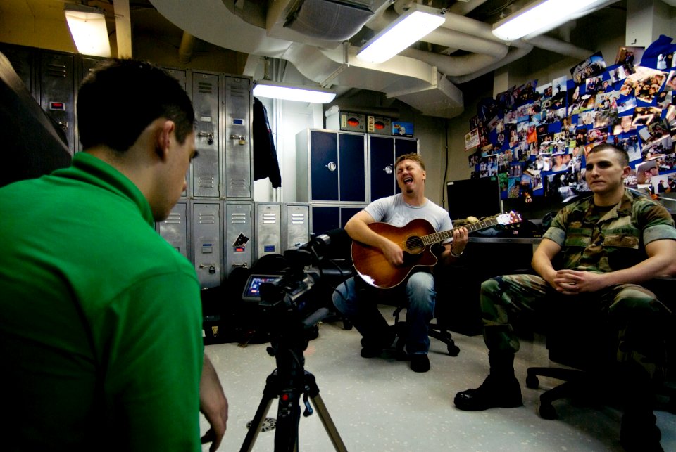 US Navy 090517-N-3541A-101 Platinum-selling recording artist Edwin McCain sings his hit