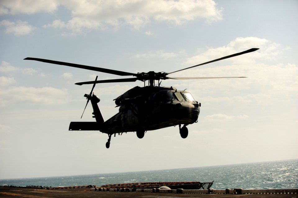 USS BOXER (LHD 4) 131216-N-SV688-234 (11418144623)
