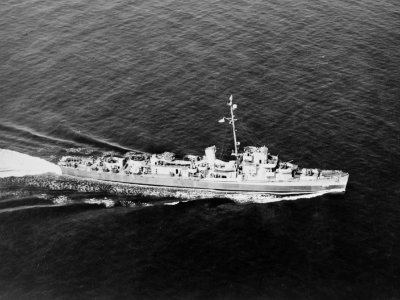 USS Buckley (DE-51) underway off Rockland, Maine (USA), on 3 July 1943 (80-G-269441)