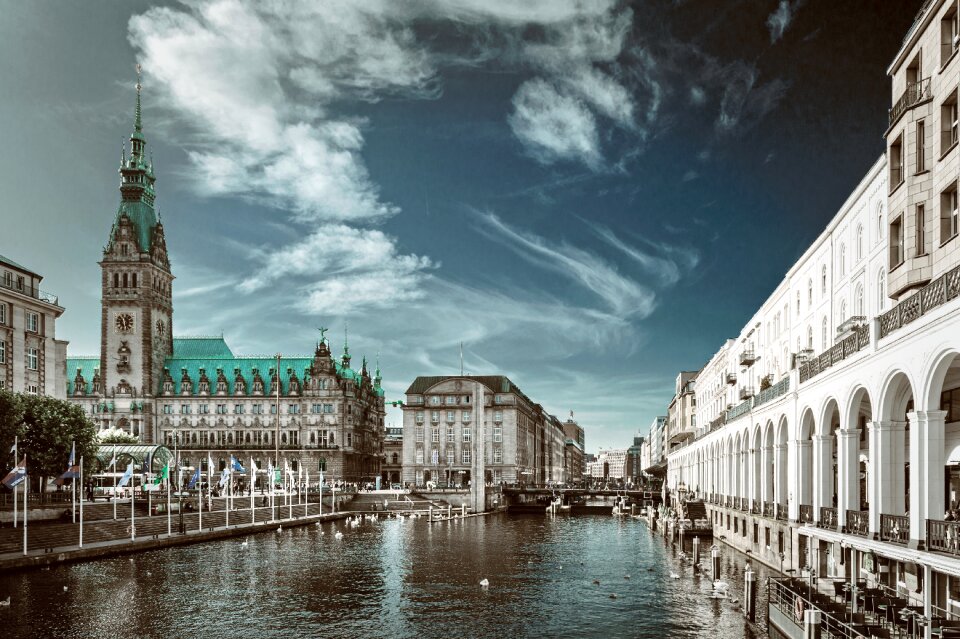 River hamburg town hall