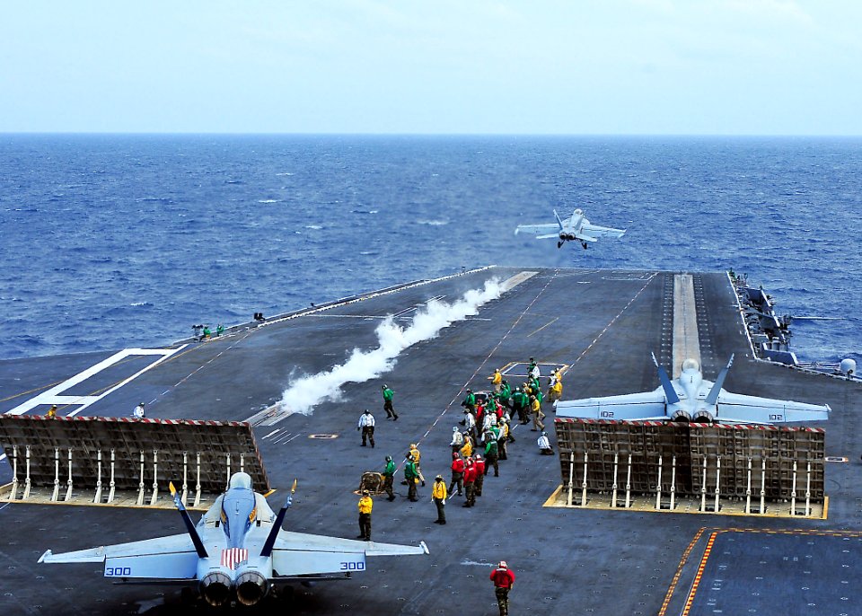 US Navy 090522-N-6233C-142 An F-A-18F Super Hornet from the