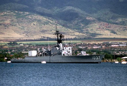 USS Bronstein (FF-1037) laid up at Pearl Harbor in 1991 photo