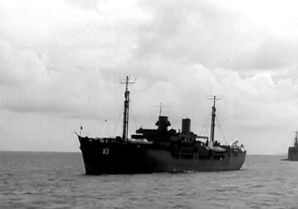 USS Briscoe (APA-65) arriving at Bikini Atoll, circa in late May 1946 (80890)