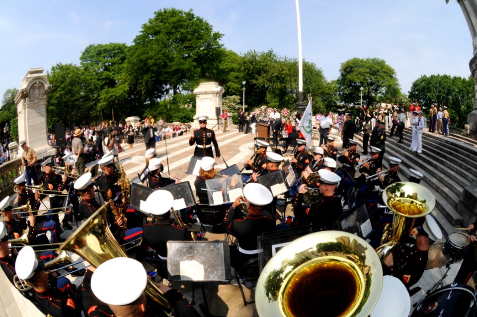 US Navy 090525-N-8907D-005 Members of the Marine Forces Reserve band play during a Fleet Week New York City 2009 Memorial Day ceremony
