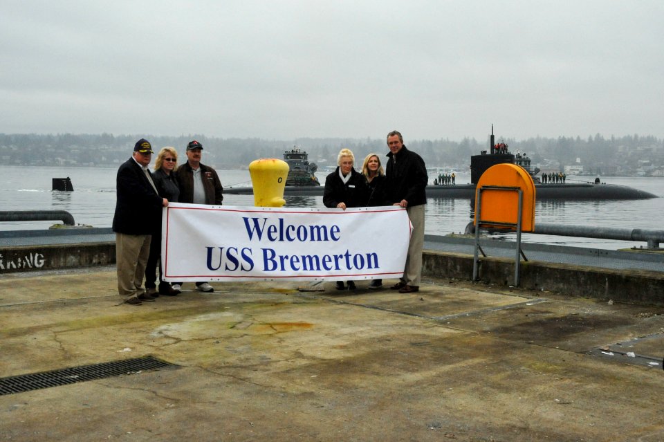 USS Bremerton returns for namesake visit 150225-N-EC099-084