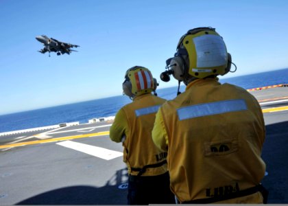 USS Boxer operations 150326-N-GZ228-030