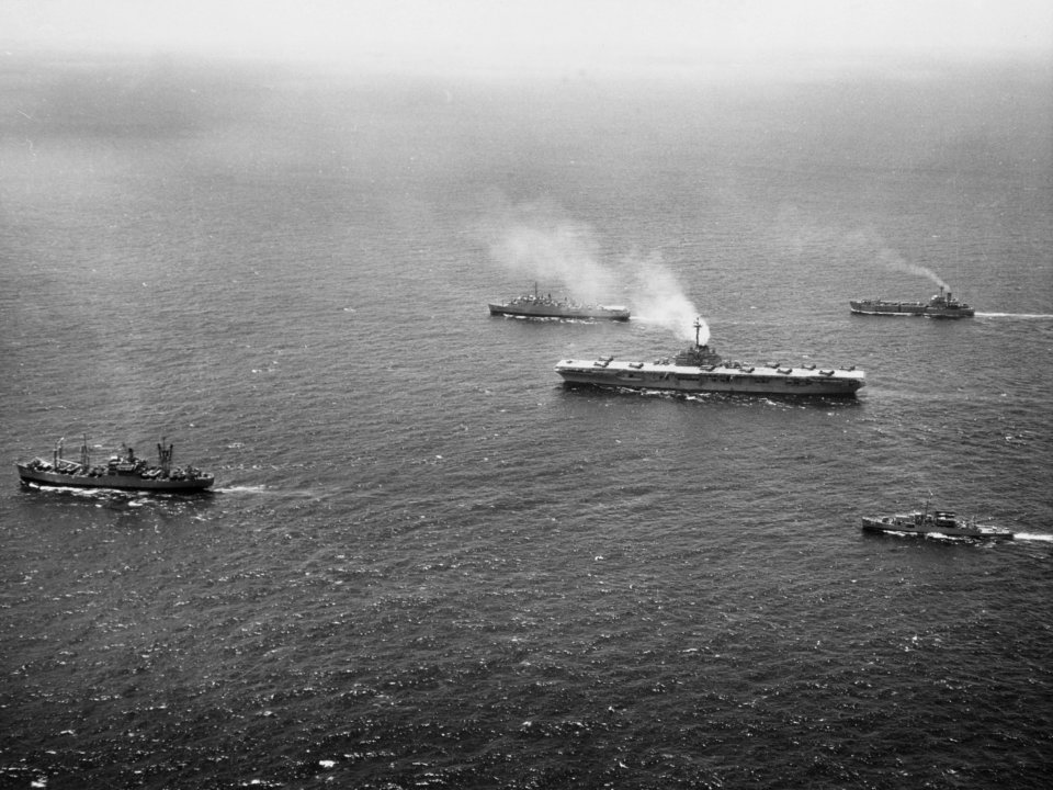 USS Boxer (LPH-4) Amphibious Ready Group underway in the Caribbean Sea, in 1968 (NH 97284)
