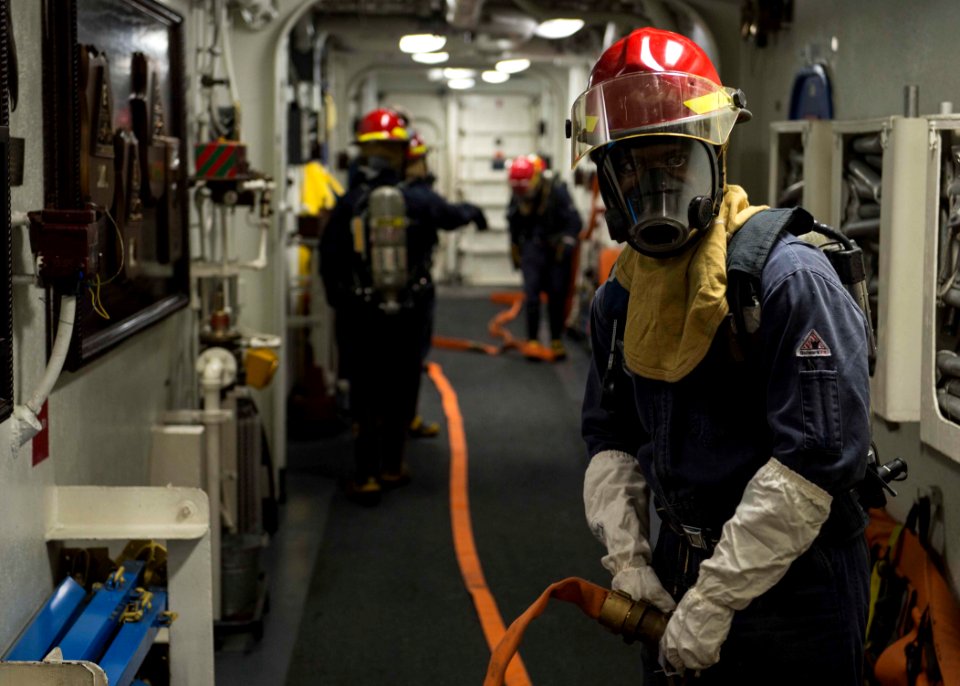 USS BOXER (LHD 4) 140222-N-MK881-420 (12832126835)
