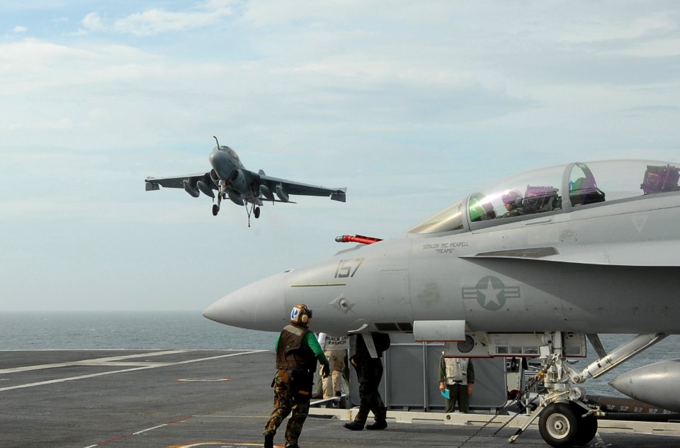 US Navy 090605-N-7656T-135 ) An EA-6B Prowler from Electronic Attack Squadron 129 (VAQ 129) approaches