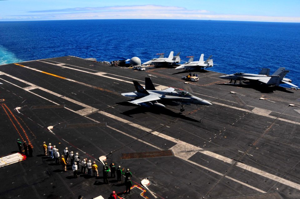 US Navy 090603-N-3946H-075 An F-A-18 Hornet assigned to the
