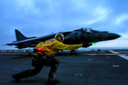 USS Boxer conducts flight operations. (8597475847)