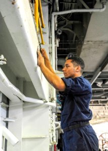 USS BOXER (LHD 4) 140217-N-QP351-007 (12714013804)