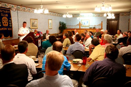 US Navy 090610-N-3271W-093 Master Chief Petty Officer of the Navy (MCPON) Rick West speaks to the Hamilton Place Rotary Club during Chattanooga Navy Week
