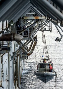 USS BOXER (LHD 4) 140201-N-VO234-579 (12315825284)