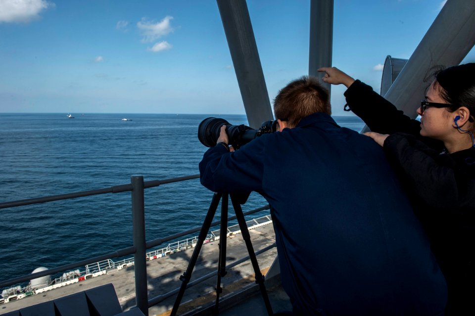USS BOXER (LHD 4) 140121-N-JP249-025 (12430590325)