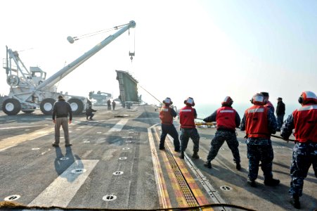 USS BOXER (LHD 4) 140120-QP351-016 (12434844664)