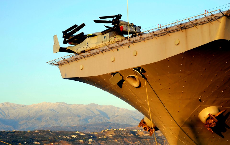 US Navy 090618-N-5345W-046 An MV-22 Osprey from Marine Medium Tiltrotor Squadron (VMM ) 263 (Reinforced) is secured to the flight deck of the amphibious assault ship USS Bataan (LHD 5)