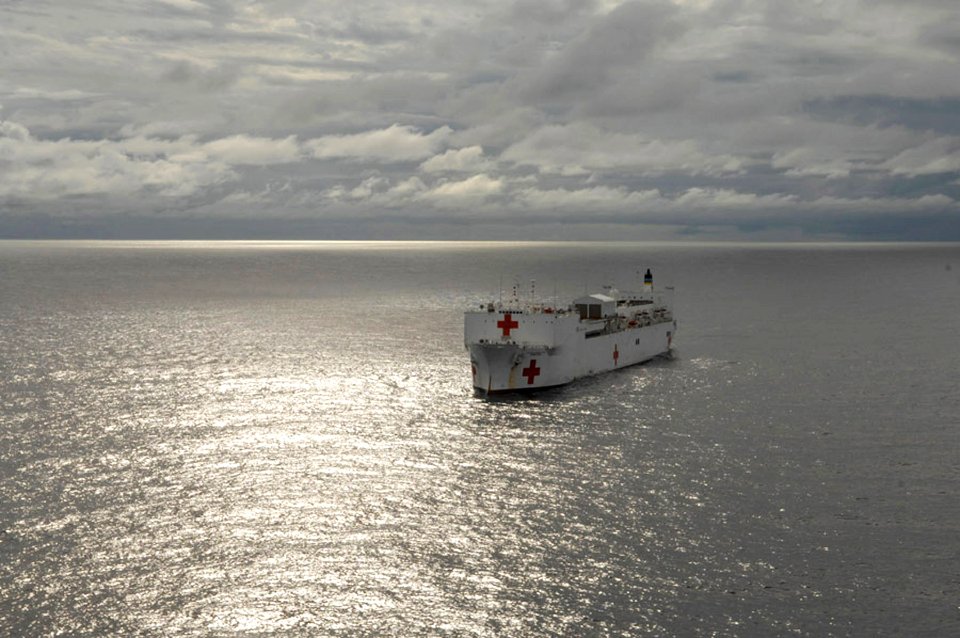 US Navy 090619-F-1333S-335 The Military Sealift Command hospital ship USNS Comfort (T-AH 20) transits the Pacific Ocean en route to La Union, El Salvador during Continuing Promise 2009