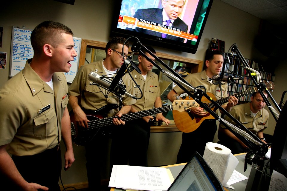 US Navy 090618-N-3271W-030 The U.S. Navy Band Great Lakes Horizon perform during a radio interview at Classic Hits 97x (WXLP)