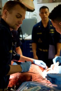 USS BOXER (LHD 4) 140105-N-JP249-046 (11815176225)