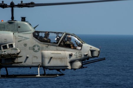 USS Bonhomme Richard, Flight operations 150317-N-UF697-094