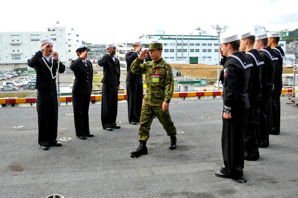 USS Bonhomme Richard operations 151119-N-AY934-021