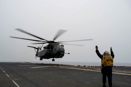 USS Bonhomme Richard operations 160313-N-XK809-244