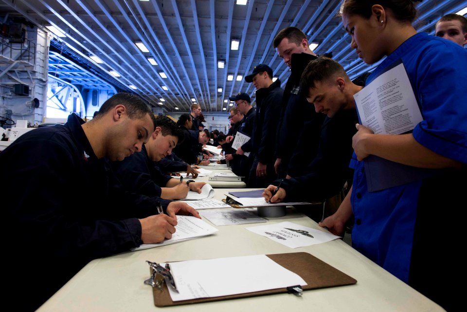 USS Bonhomme Richard operations 150124-N-LM312-011