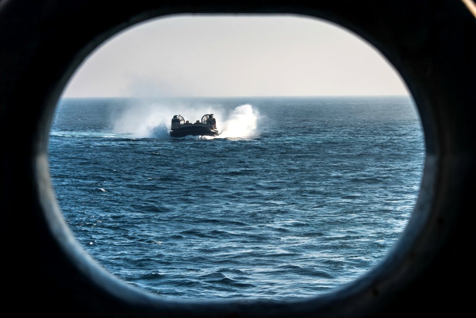 USS Bonhomme Richard operations 150328-N-UF697-132