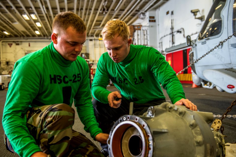 USS Bonhomme Richard operations 150313-N-UF697-017