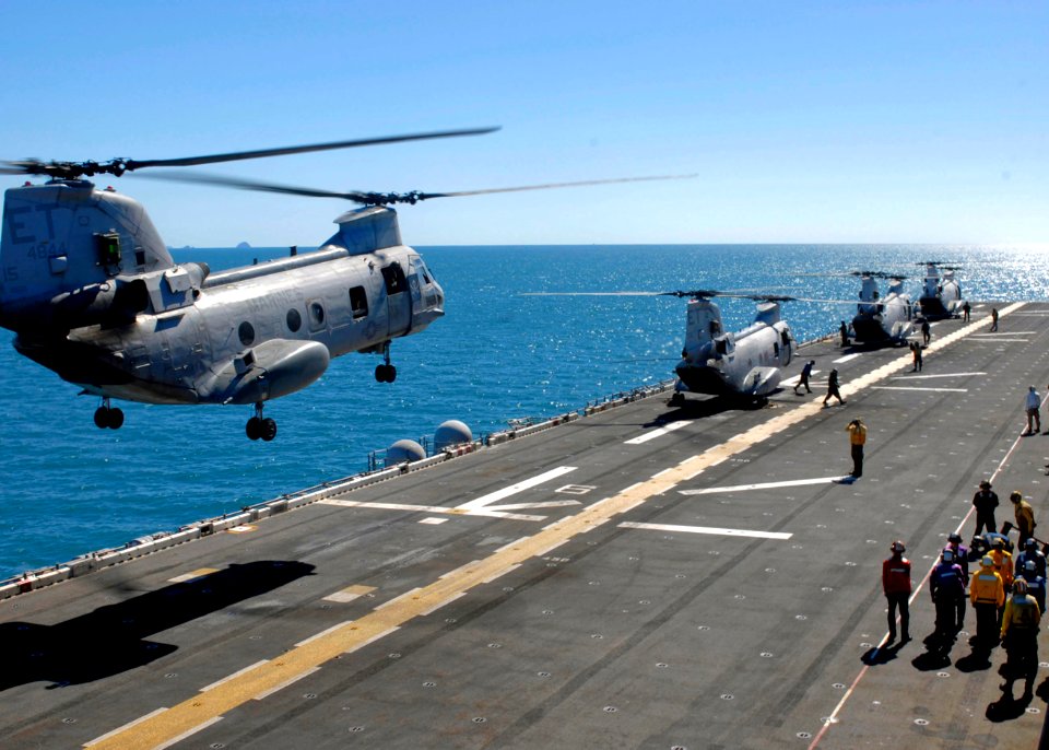 US Navy 090716-N-9950J-096 A CH-46E Sea Knight helicopter ands aboard Essex during a mock amphibious assault as part of exercise Talisman Saber 2009