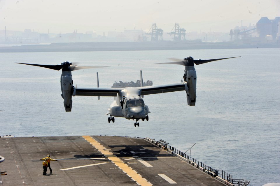 USS Bonhomme Richard conducts flight operations. (13588785165)