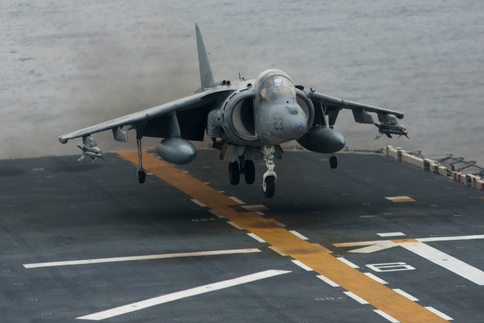USS Bonhomme Richard operations 150604-N-LM312-069